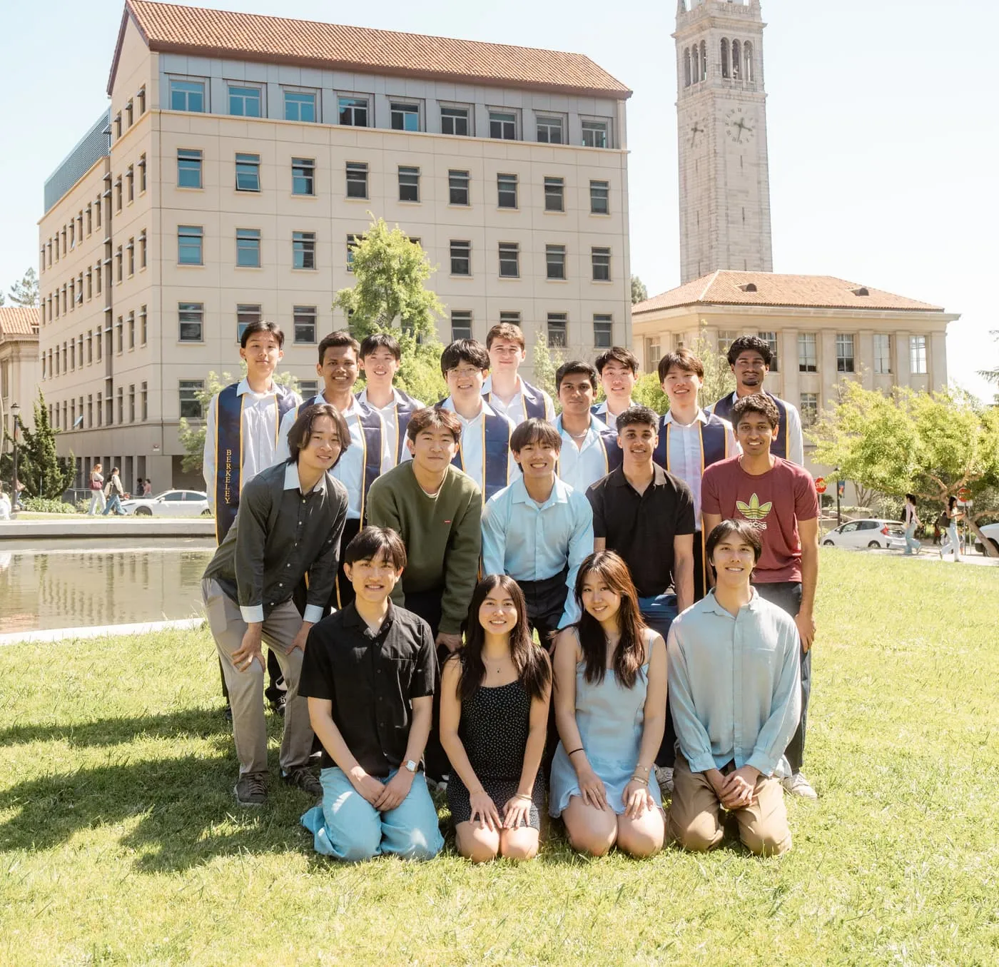 Traders at Berkeley members in front of the Campanile on the UC Berkeley campus
